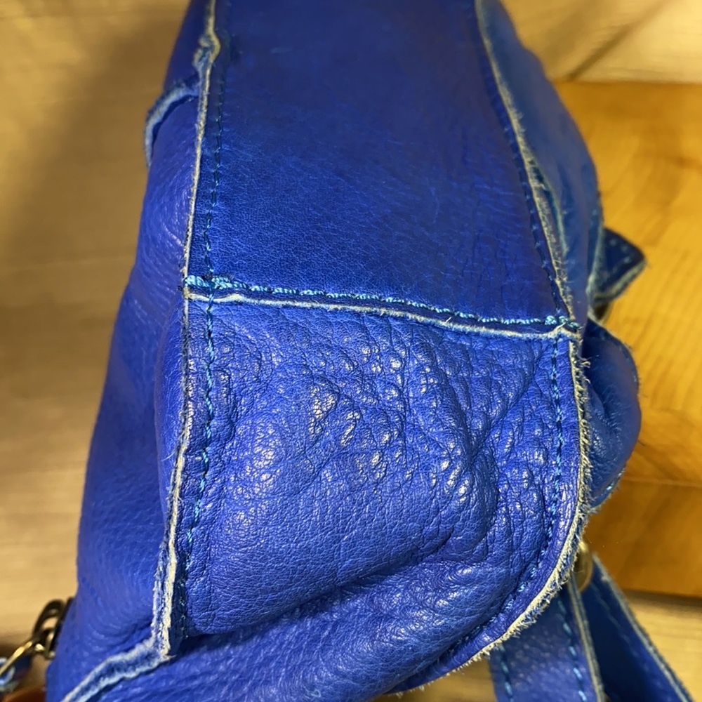Cut N’Paste super soft leather crossbody mini bag - Picture 4 of 16